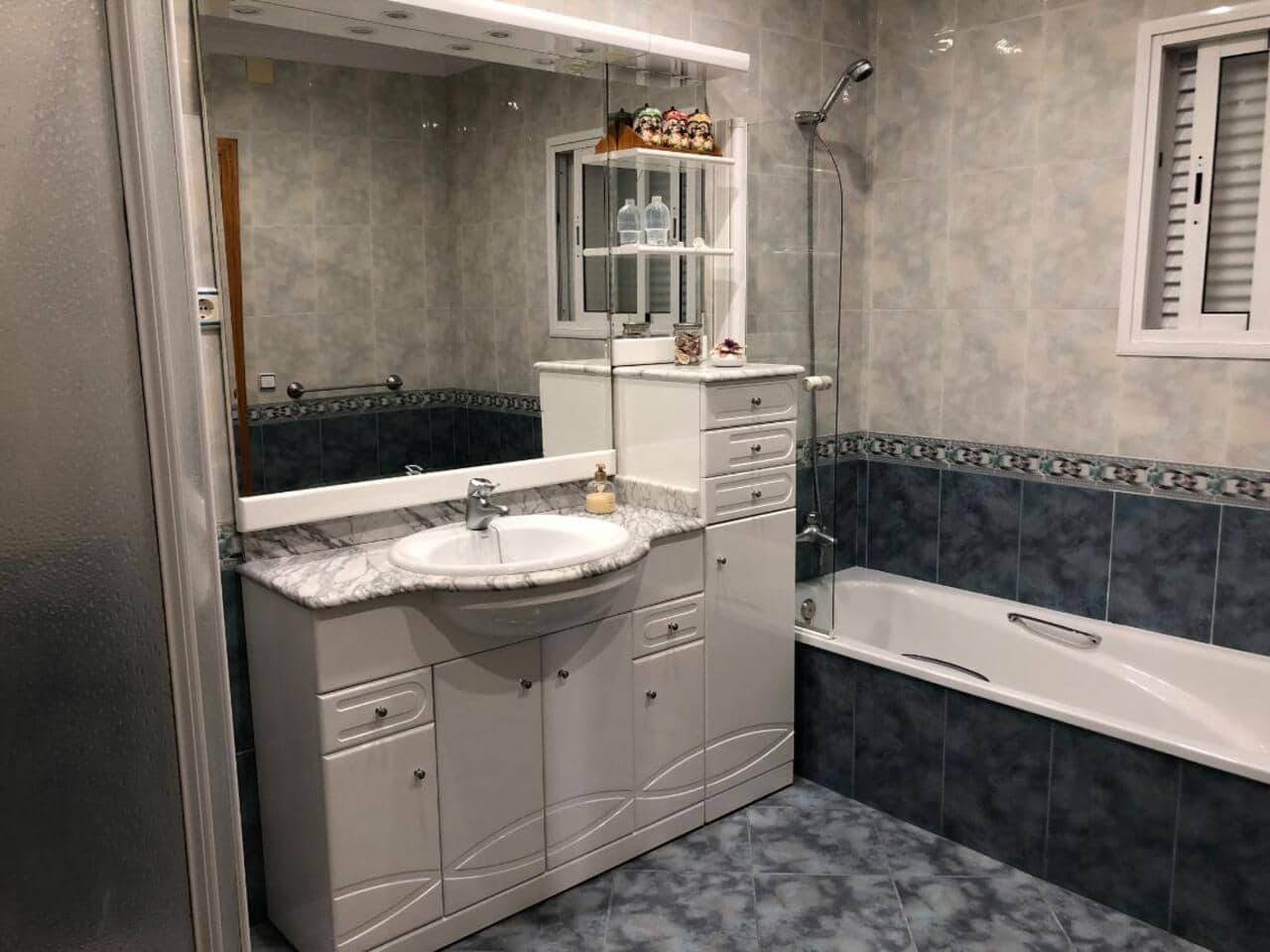 5 soveværelse Byhus til salg i Alora med garage - € 285.000 (Ref: 8952320)