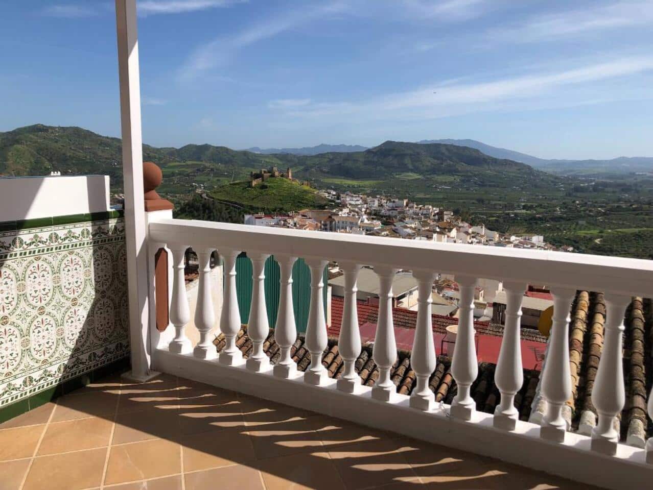 5 soveværelse Byhus til salg i Alora med garage - € 285.000 (Ref: 8952320)