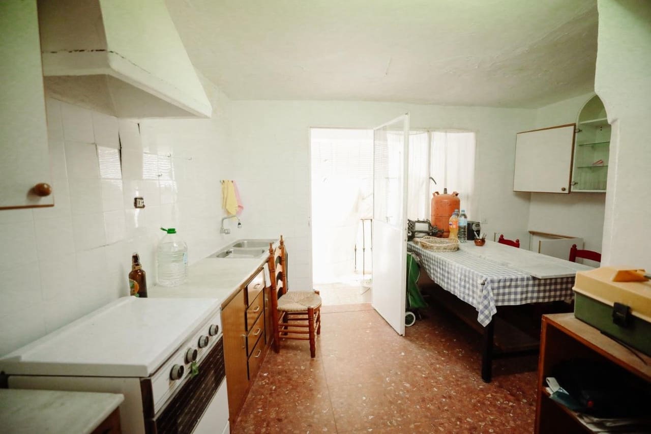 7 soveværelse Byhus til salg i Alora - € 220.000 (Ref: 9006575)