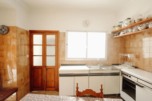 7 soveværelse Byhus til salg i Alora - € 220.000 (Ref: 9006575)