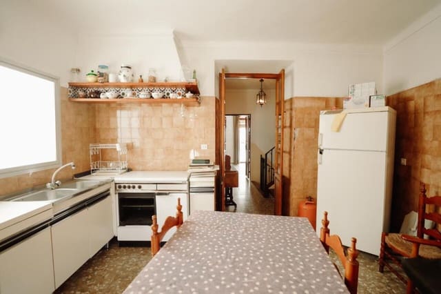 7 soveværelse Byhus til salg i Alora - € 220.000 (Ref: 9006575)