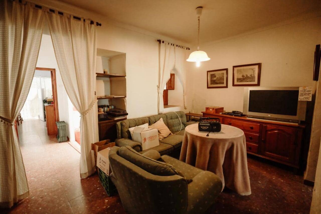 7 soveværelse Byhus til salg i Alora - € 220.000 (Ref: 9006575)