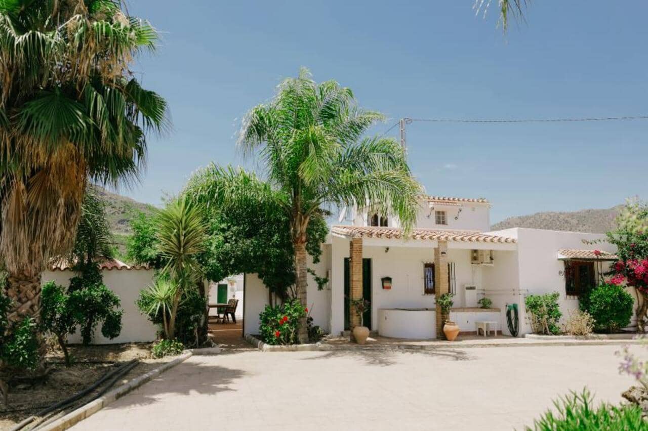 3 soveværelse Finca/Landehus til salg i Alora med swimmingpool garage - € 240.000 (Ref: 9107207)