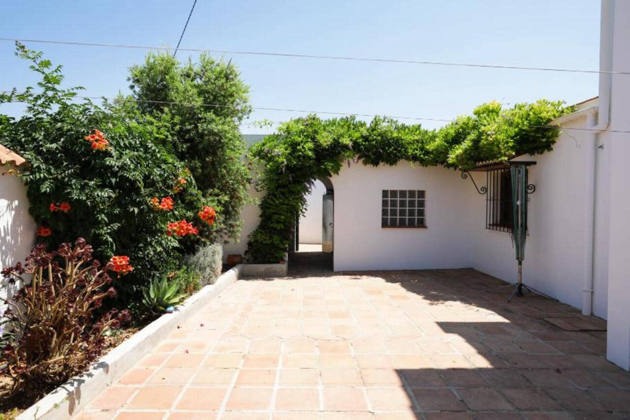 3 soveværelse Finca/Landehus til salg i Alora med swimmingpool garage - € 240.000 (Ref: 9107207)