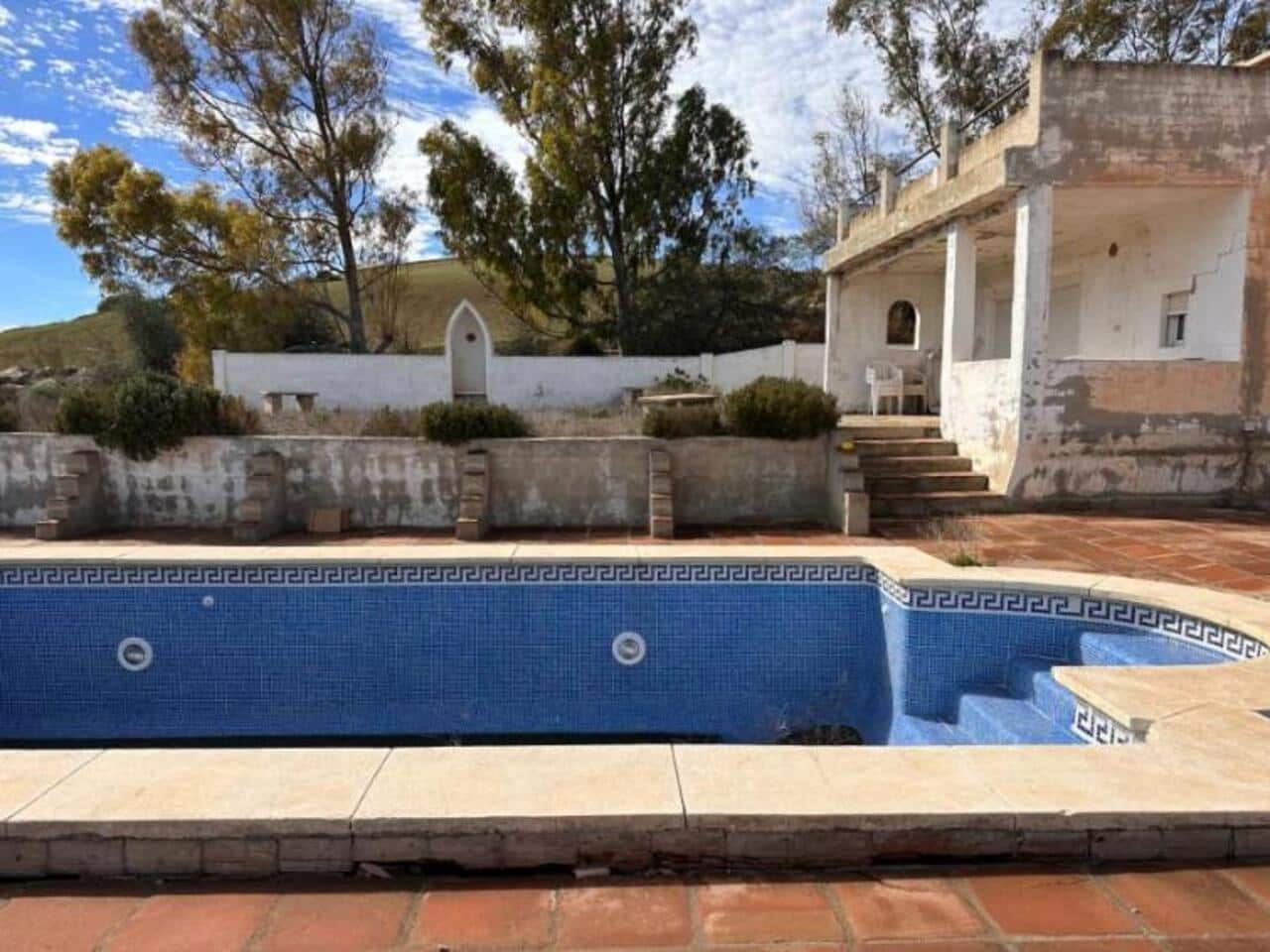 3 camera da letto Finca/Casa di Campagna in vendita in Alora con piscina garage - 145.000 € (Rif: 9231792)