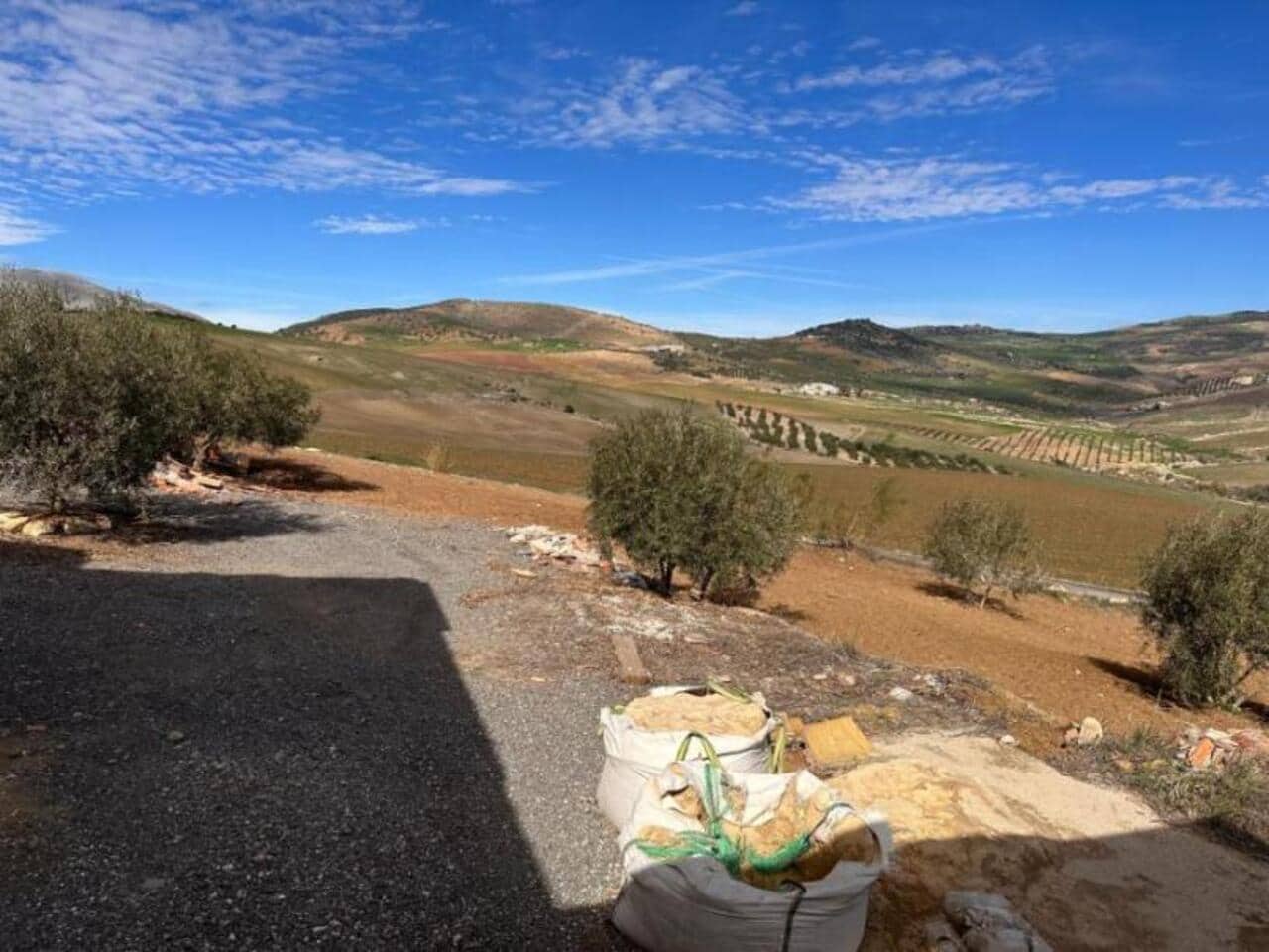 3 camera da letto Finca/Casa di Campagna in vendita in Alora con piscina garage - 145.000 € (Rif: 9231792)