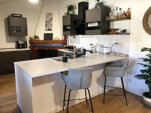 2 soveværelse Finca/Landehus til salg i Pizarra med garage - € 280.000 (Ref: 9242406)