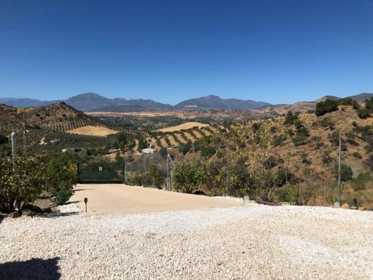 2 soveværelse Finca/Landehus til salg i Pizarra med garage - € 280.000 (Ref: 9242406)