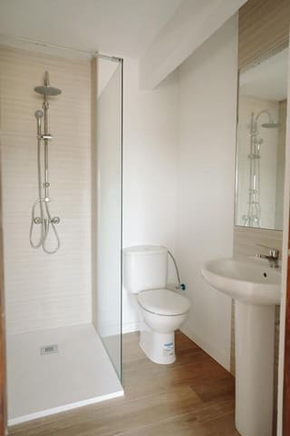 4 makuuhuone Maalaistalo myytävänä paikassa Alora mukana uima-altaan 
autotalli - 345 000 € (Ref: 9246065)