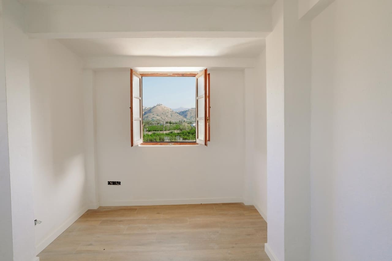 4 soveværelse Finca/Landehus til salg i Alora med swimmingpool garage - € 345.000 (Ref: 9246065)