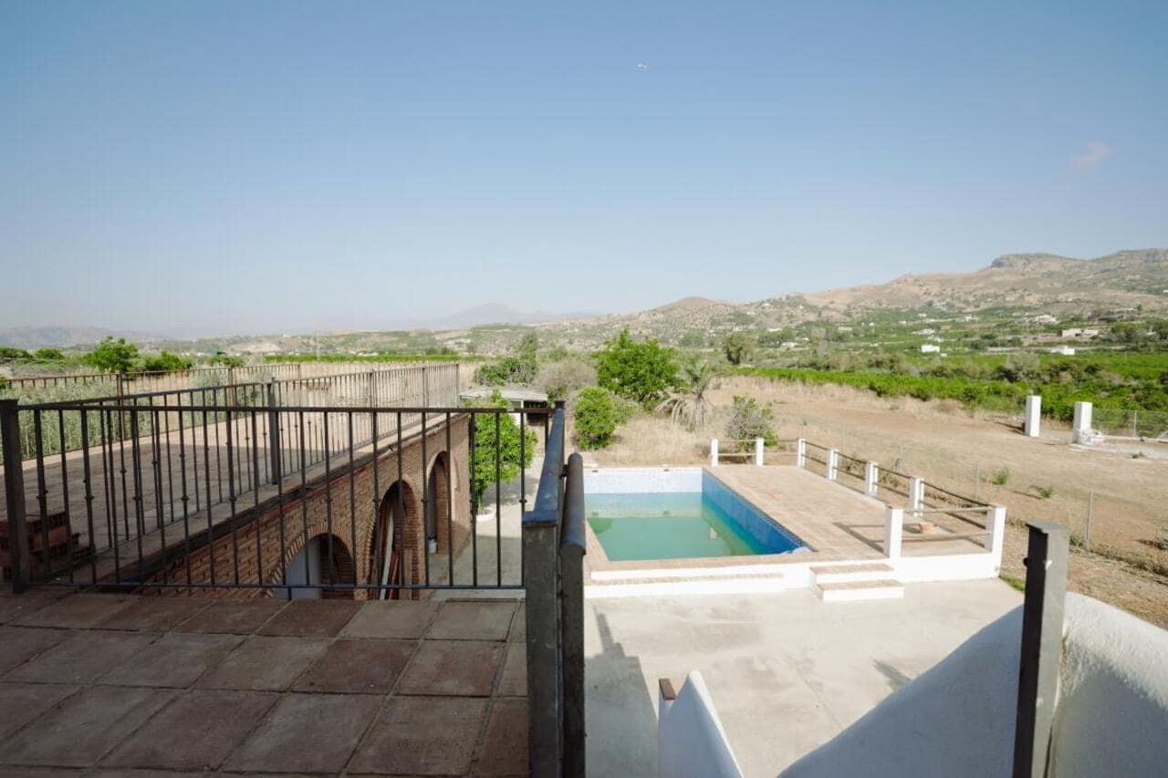 4 soveværelse Finca/Landehus til salg i Alora med swimmingpool garage - € 345.000 (Ref: 9246065)