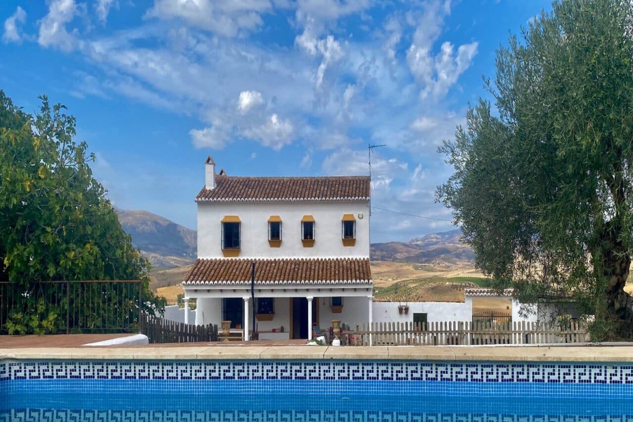 4 bedroom Finca/Country House for sale in Alora with pool garage - € 685,000 (Ref: 9293865)