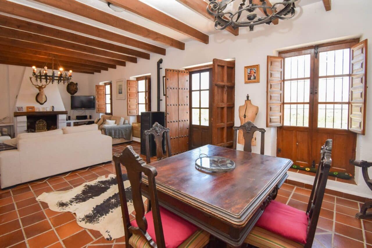 4 bedroom Finca/Country House for sale in Alora with pool garage - € 685,000 (Ref: 9293865)