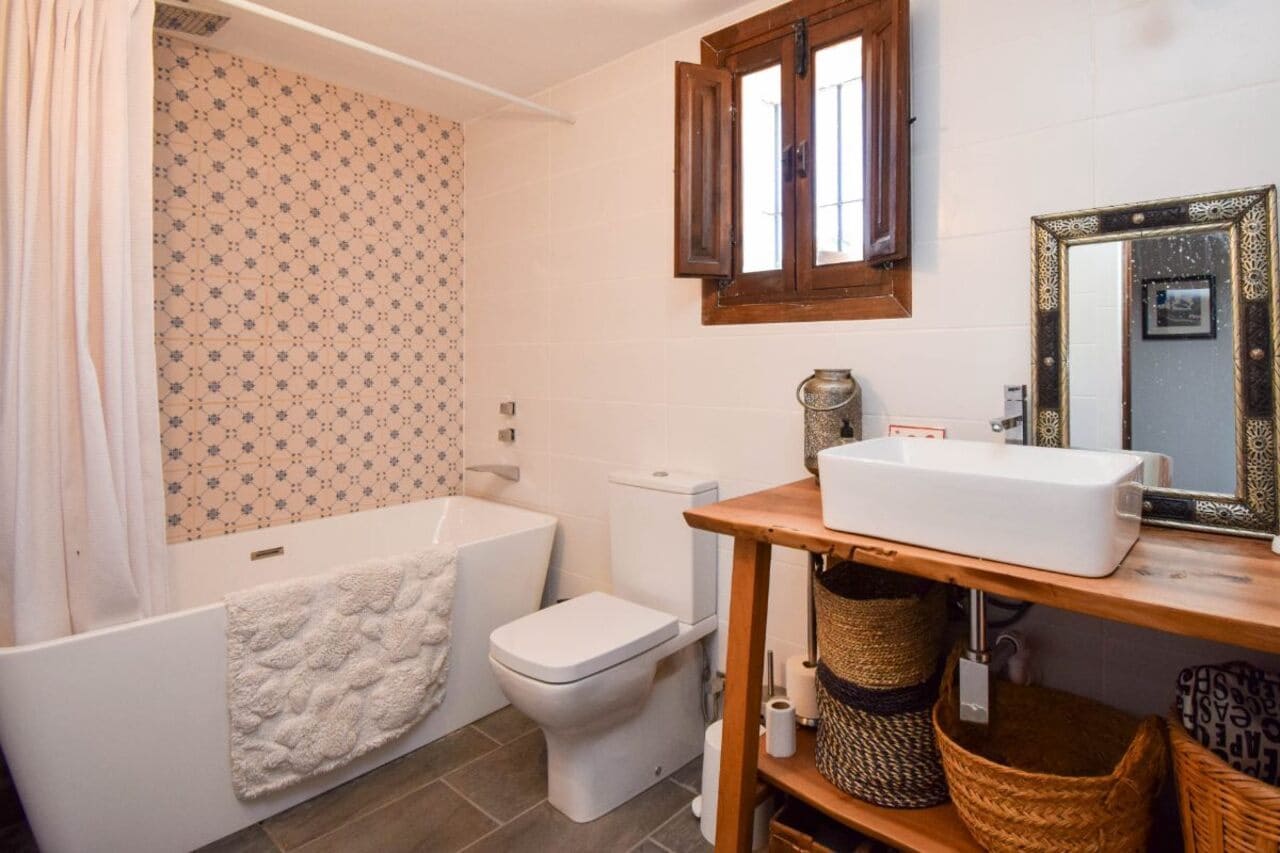 4 bedroom Finca/Country House for sale in Alora with pool garage - € 685,000 (Ref: 9293865)