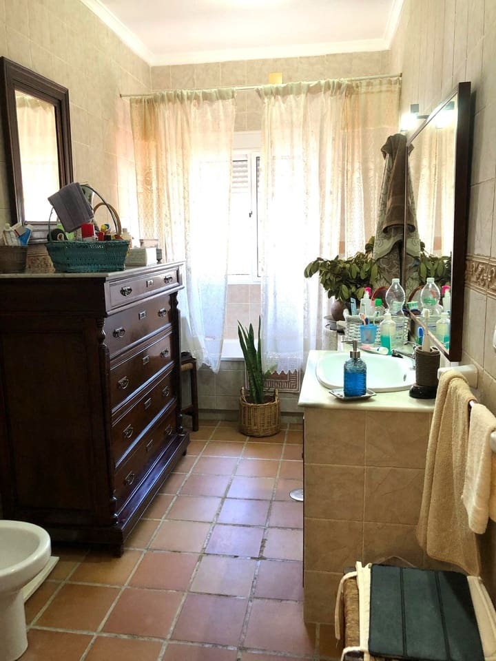 3 sypialnia Willa na sprzedaż w Alora z basenem garażem - 390 000 € (Ref: 9449684)