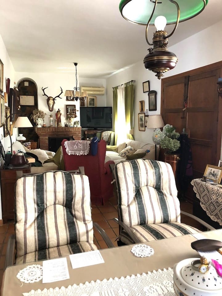 3 sypialnia Willa na sprzedaż w Alora z basenem garażem - 390 000 € (Ref: 9449684)