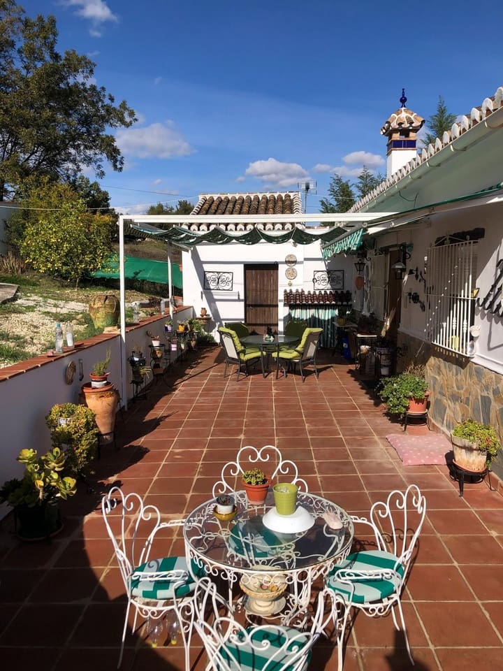 3 sypialnia Willa na sprzedaż w Alora z basenem garażem - 390 000 € (Ref: 9449684)