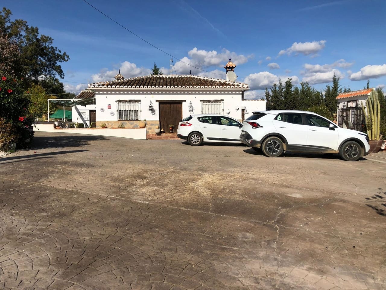 3 sypialnia Willa na sprzedaż w Alora z basenem garażem - 390 000 € (Ref: 9449684)