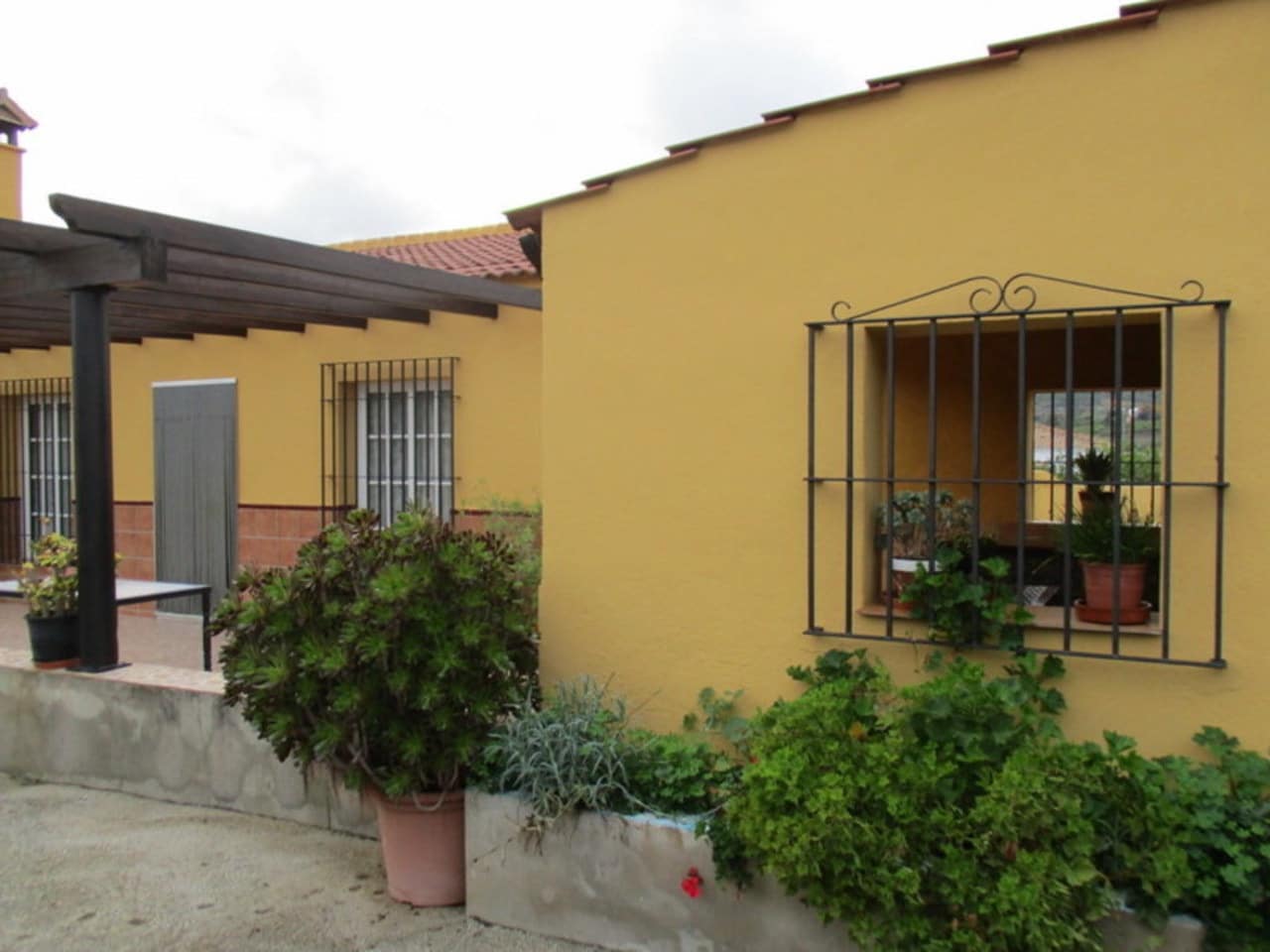 2 bedroom Finca/Country House for sale in Alora with pool - € 350,000 (Ref: 9495522)