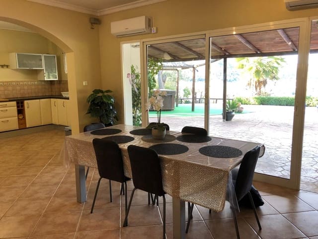 3 bedroom Villa for sale in Valle de Abdalajís with pool garage - € 350,000 (Ref: 9500735)