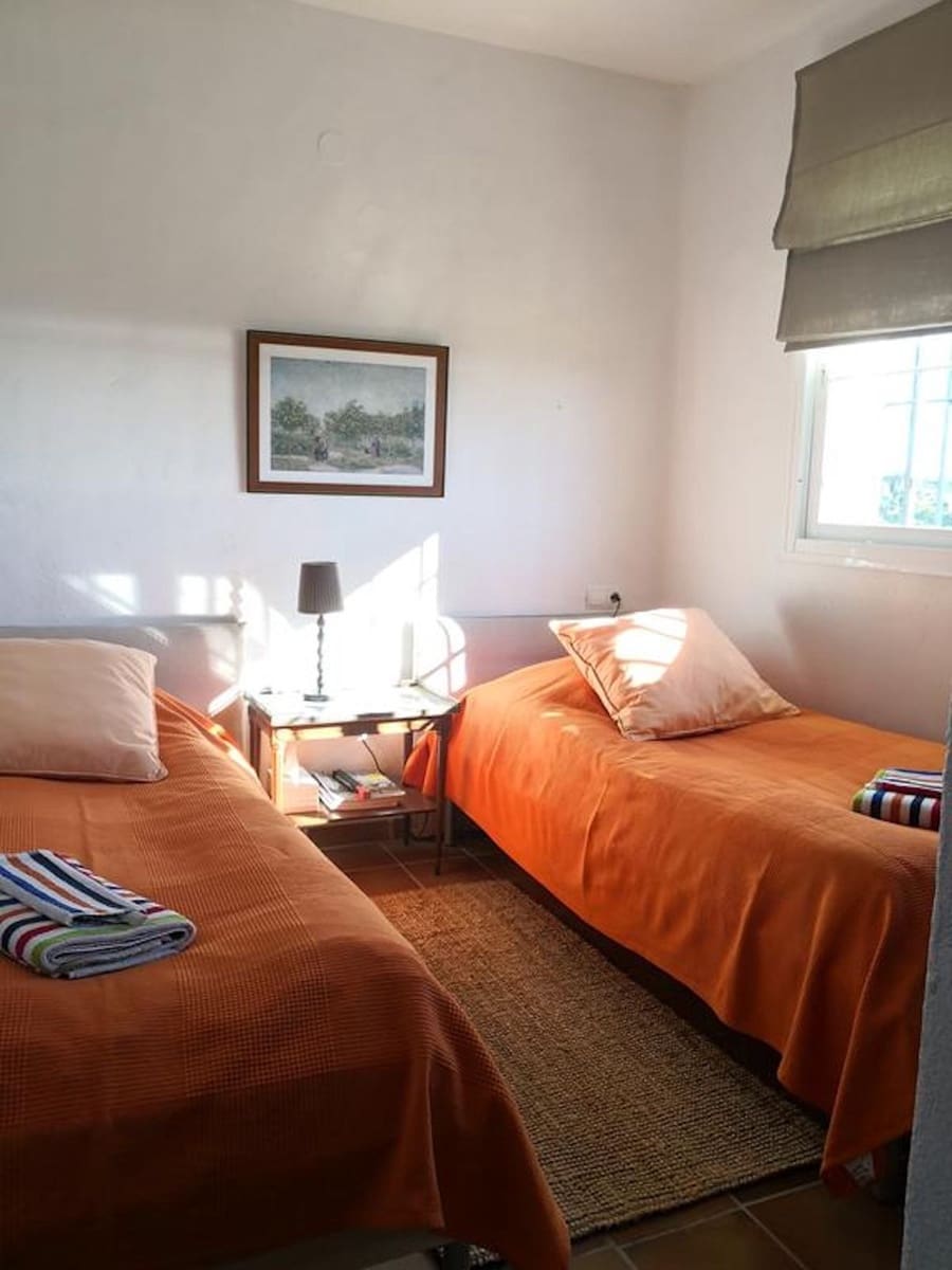 4 sypialnia Finka/Dom wiejski na sprzedaż w Estepona z basenem - 1 300 000 € (Ref: 9542453)