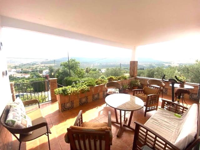 Chalet de 3 habitaciones en Alora en venta con piscina garaje - 375.000 € (Ref: 9588097)