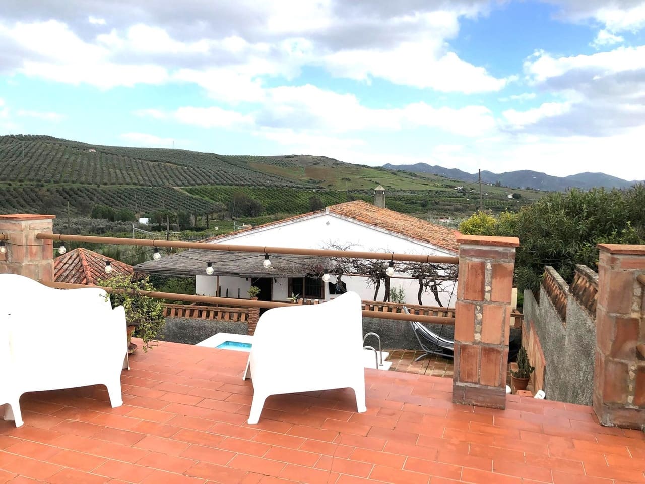 Chalet de 3 habitaciones en Alora en venta con piscina garaje - 375.000 € (Ref: 9588097)