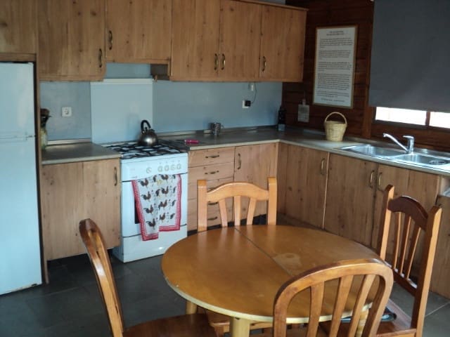 Chalet de 3 habitaciones en Ardales en venta con piscina - 425.000 € (Ref: 9609504)