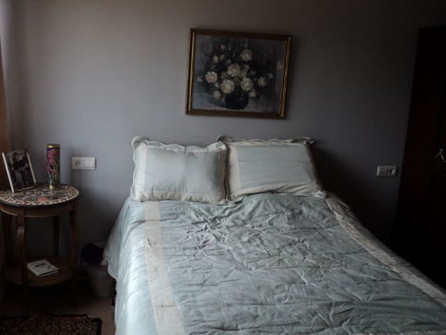 Chalet de 3 habitaciones en Ardales en venta con piscina - 425.000 € (Ref: 9609504)