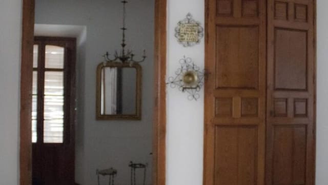 9 soverom Hus til salgs i Alora med svømmebasseng - € 400 000 (Ref: 9610060)