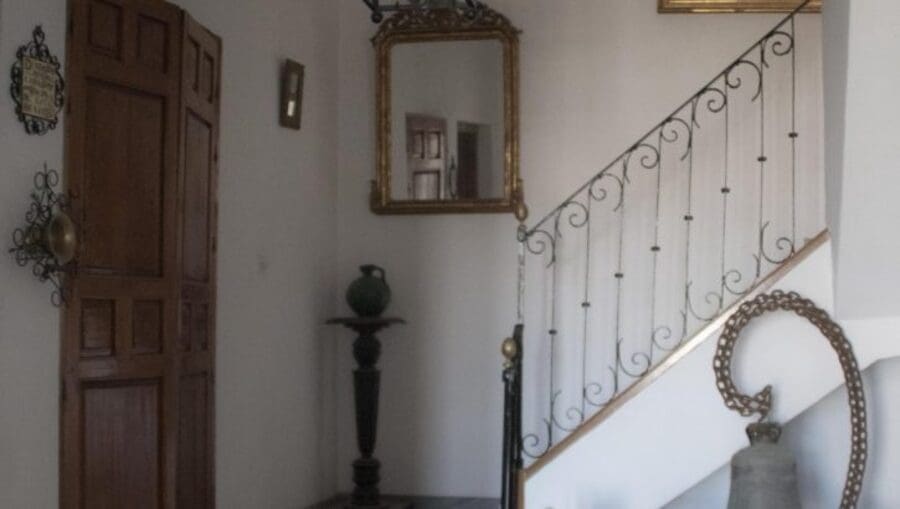 9 soverom Hus til salgs i Alora med svømmebasseng - € 400 000 (Ref: 9610060)