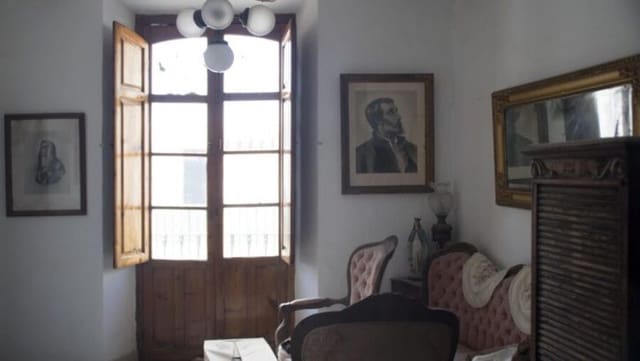 9 soverom Hus til salgs i Alora med svømmebasseng - € 400 000 (Ref: 9610060)