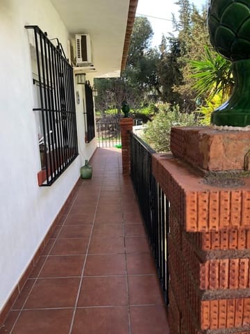 5 soveværelse Byhus til salg i Bermejo, Alora med swimmingpool garage - € 375.000 (Ref: 9614303)