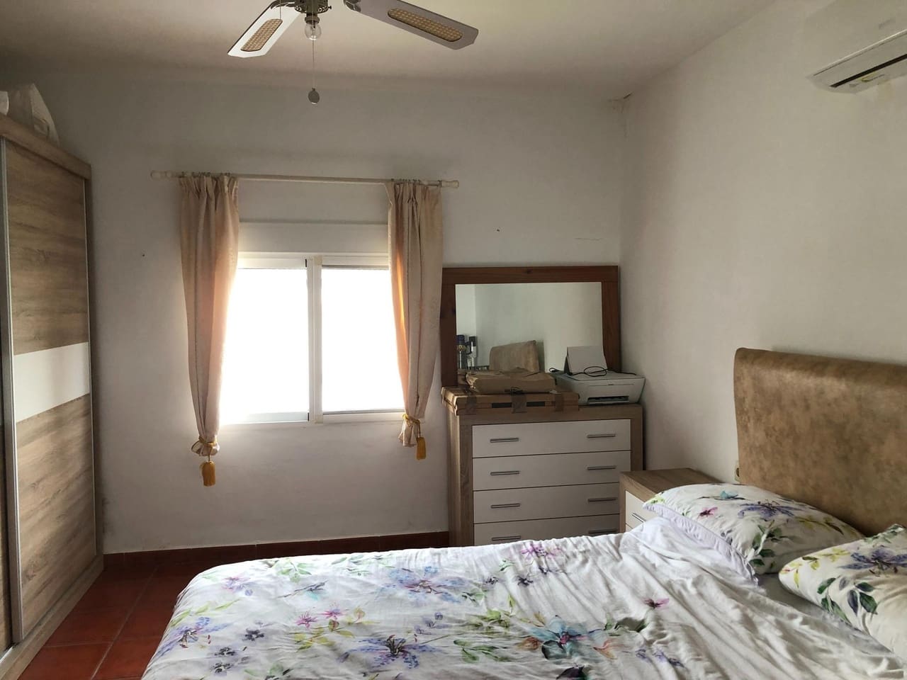 5 soveværelse Byhus til salg i Bermejo med swimmingpool garage - € 375.000 (Ref: 9614303)