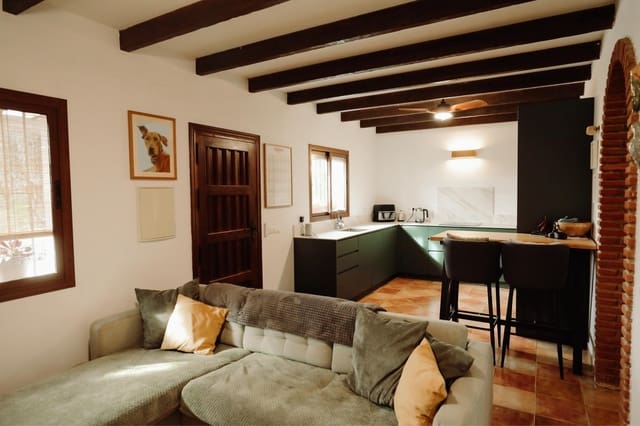 3 makuuhuone Maalaistalo myytävänä paikassa Alora mukana uima-altaan 
autotalli - 355 000 € (Ref: 9614305)