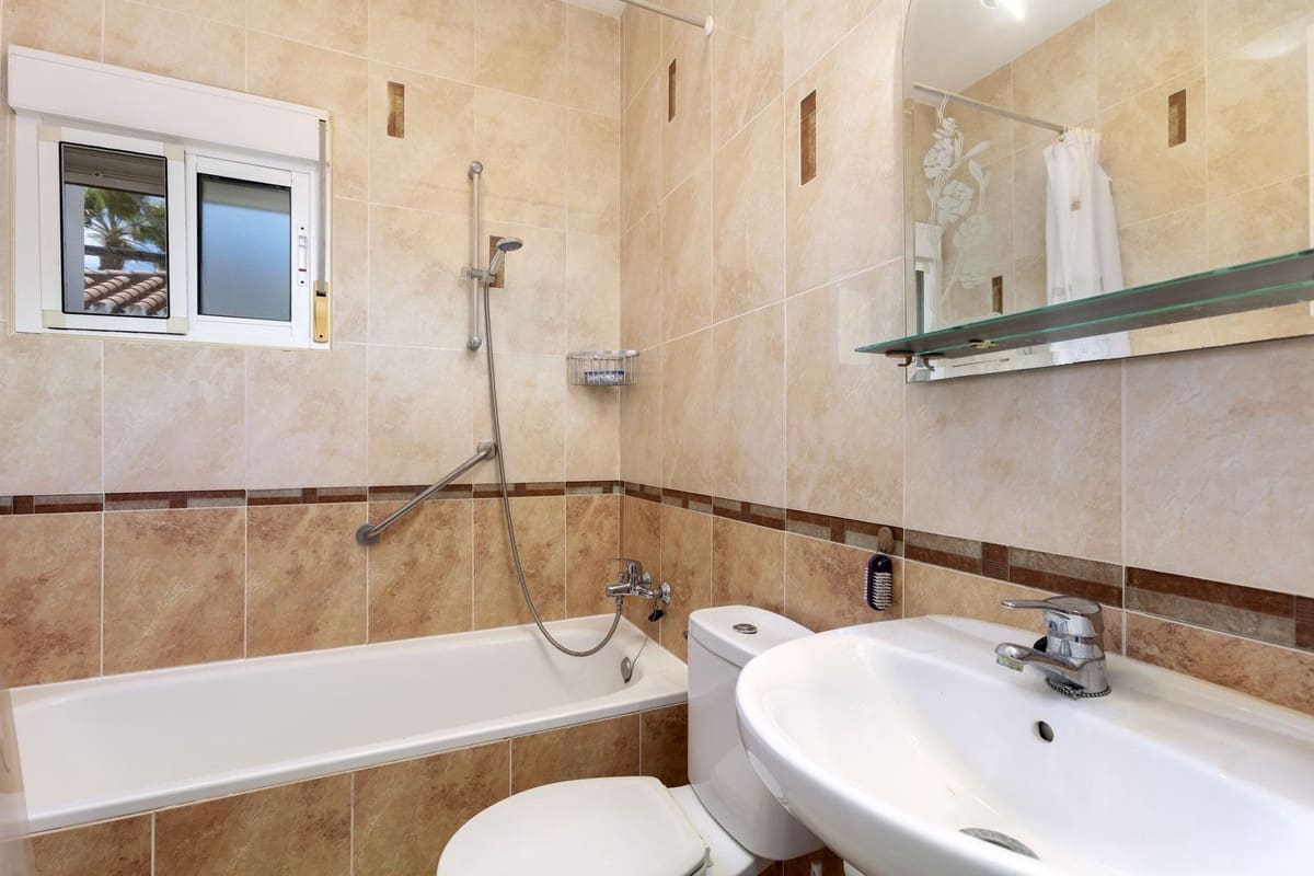 Finca/Casa Rural de 4 habitaciones en Pizarra en venta con piscina - 450.000 € (Ref: 9614306)