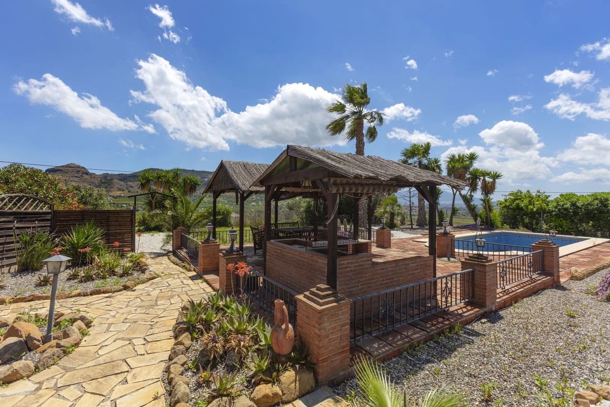 Finca/Casa Rural de 4 habitaciones en Pizarra en venta con piscina - 450.000 € (Ref: 9614306)