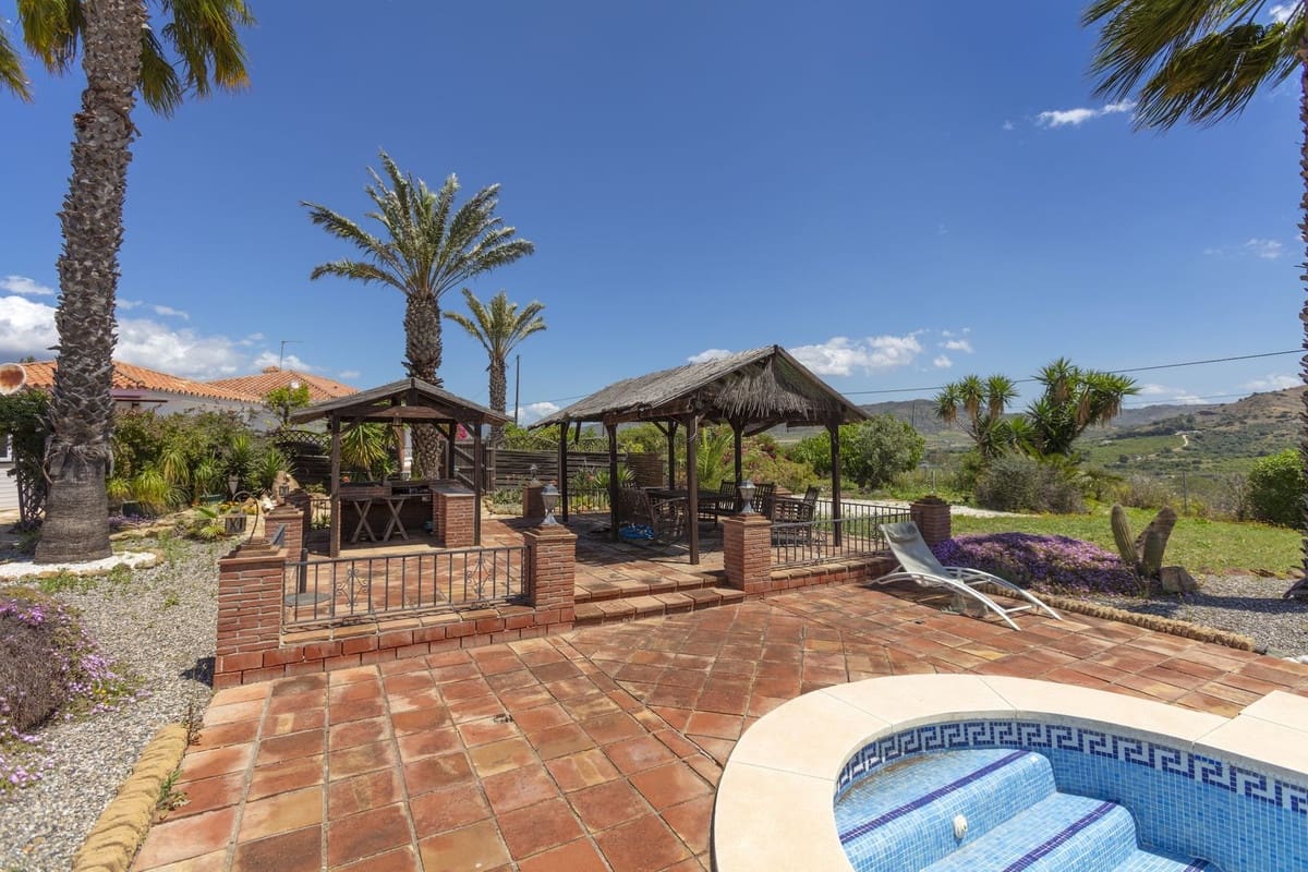 Finca/Casa Rural de 4 habitaciones en Pizarra en venta con piscina - 450.000 € (Ref: 9614306)