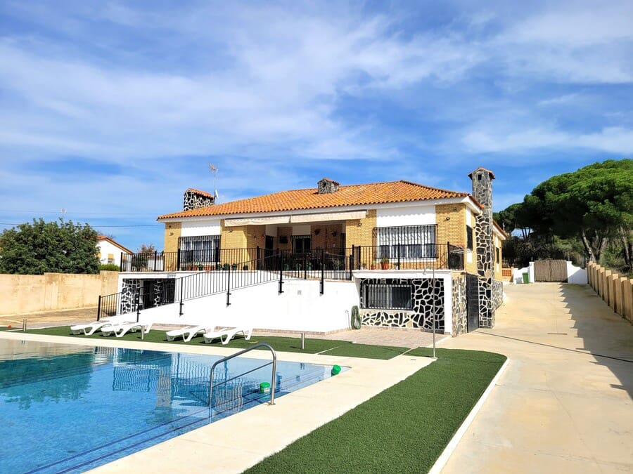 7 chambre Finca/Maison de Campagne à vendre à Niebla avec piscine - 345 000 € (Ref: 9639604)