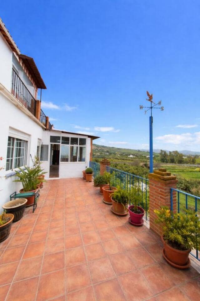 Chalet de 4 habitaciones en Alora en venta con piscina garaje - 260.000 € (Ref: 9759589)