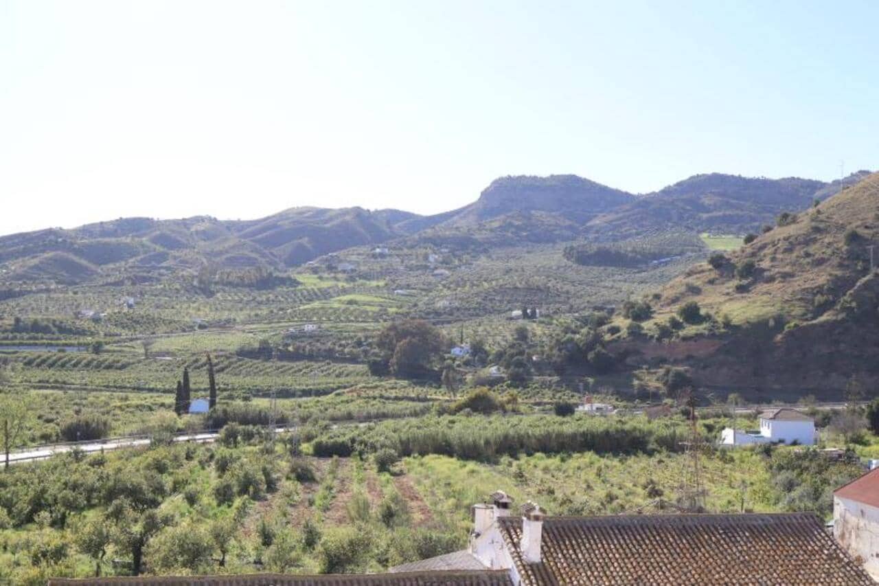 2 makuuhuone Kattohuoneisto myytävänä paikassa Alora mukana uima-altaan - 189 000 € (Ref: 9759590)