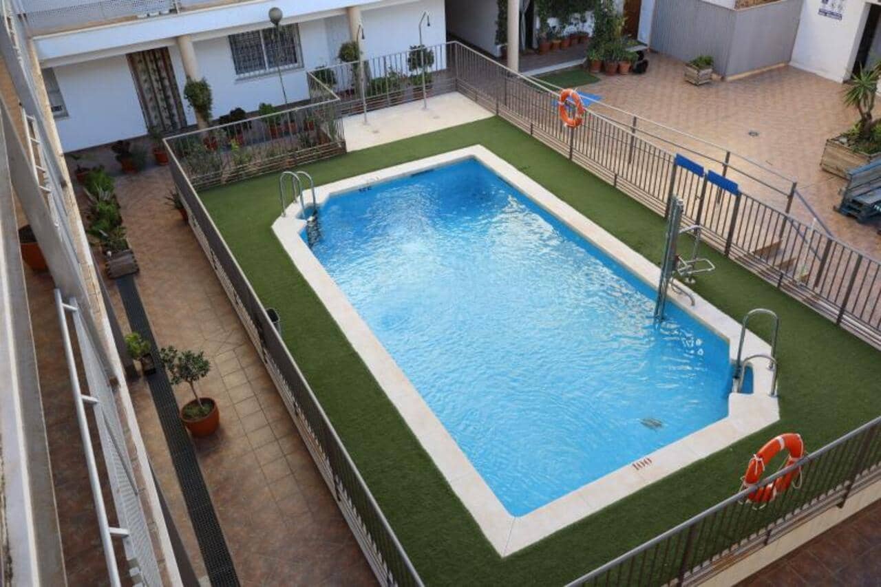 2 makuuhuone Kattohuoneisto myytävänä paikassa Alora mukana uima-altaan - 189 000 € (Ref: 9759590)