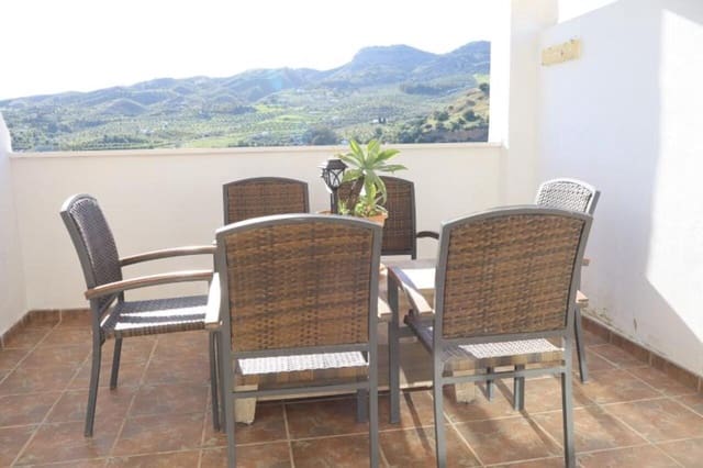 2 makuuhuone Kattohuoneisto myytävänä paikassa Alora mukana uima-altaan - 189 000 € (Ref: 9759590)