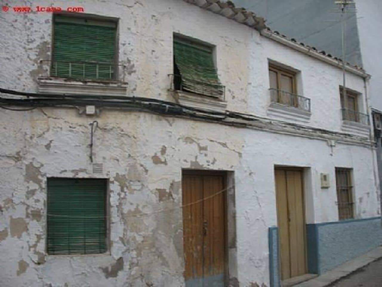 2 soveværelse Byhus til salg i Fuensanta de Martos med garage - € 5.000 (Ref: 9838194)