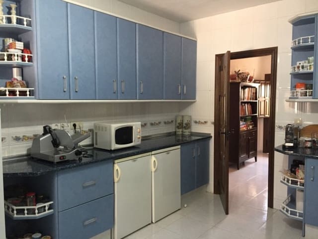 4 chambre Finca/Maison de Campagne à vendre à Pizarra avec piscine - 599 000 € (Ref: 9889248)