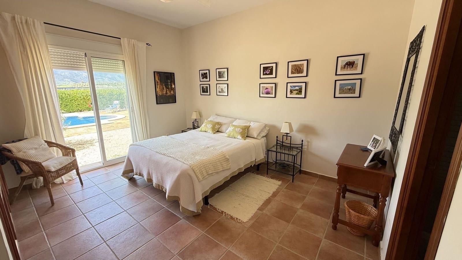 Finca/Casa Rural de 4 habitaciones en Alora en venta con piscina - 699.000 € (Ref: 9910975)