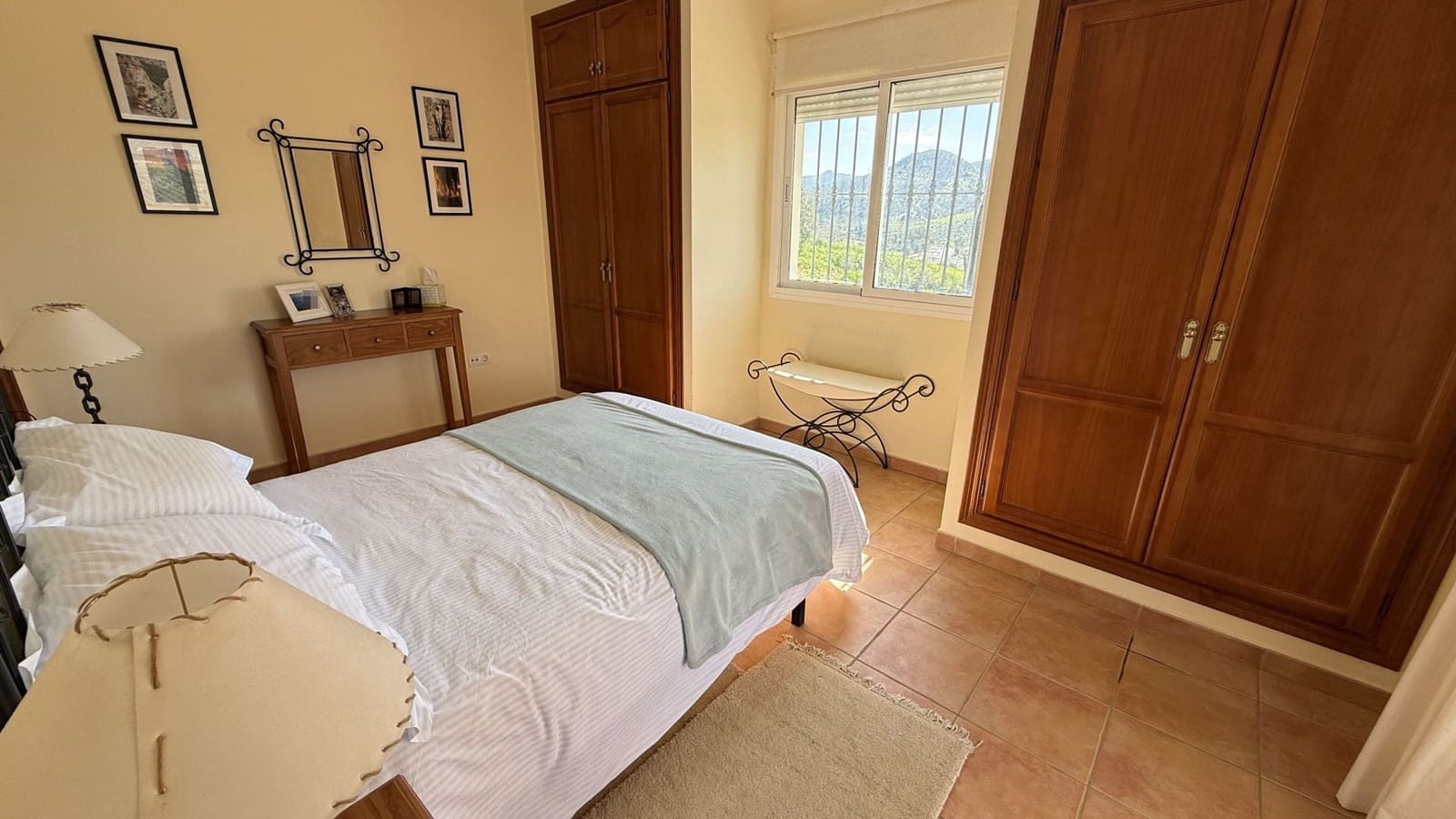 Finca/Casa Rural de 4 habitaciones en Alora en venta con piscina - 699.000 € (Ref: 9910975)