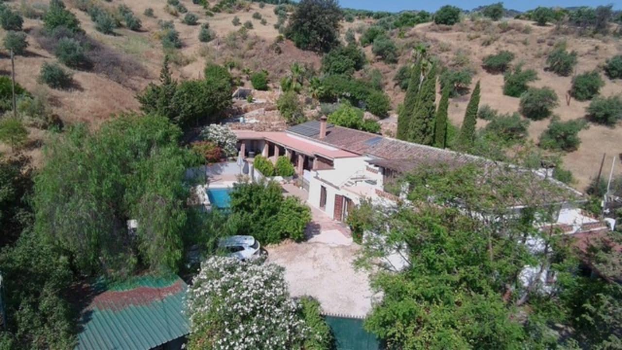 5 soveværelse Finca/Landehus til salg i Alora med swimmingpool garage - € 795.000 (Ref: 9954590)