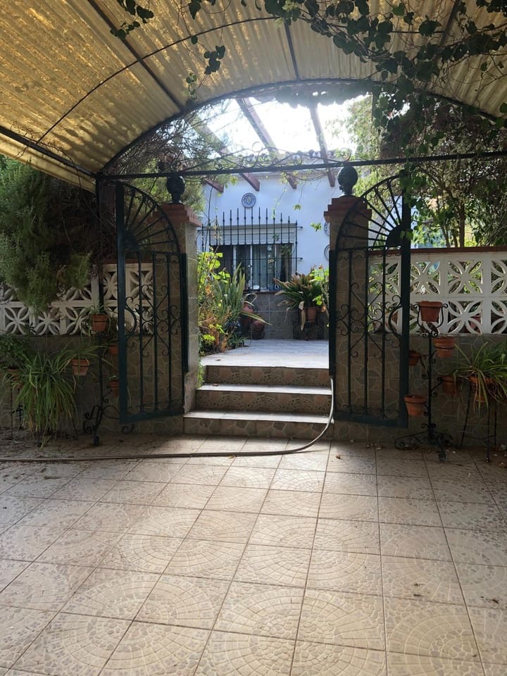 2 bedroom Villa for sale in Pizarra with pool garage - € 389,000 (Ref: 9966815)