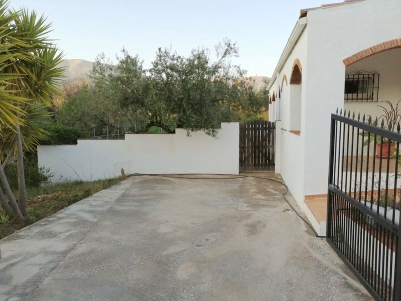 Chalet de 3 habitaciones en Bermejo en venta con piscina - 340.000 € (Ref: 9977862)
